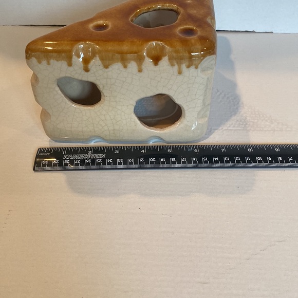 Large Ceramic Small Animal House & Playground - Picture 2 of 6